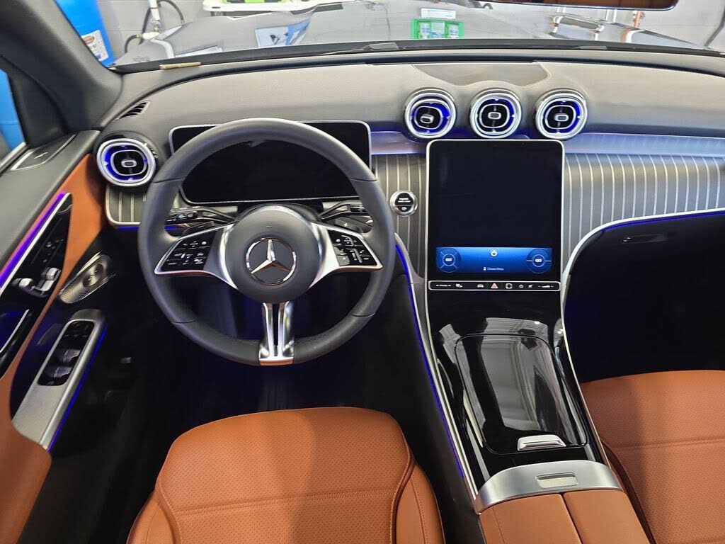 2026 Mercedes-Benz GLC 300 RWD
