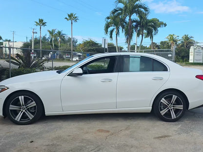 مرسيدس-بنز C 300 4MATIC موديل 2025