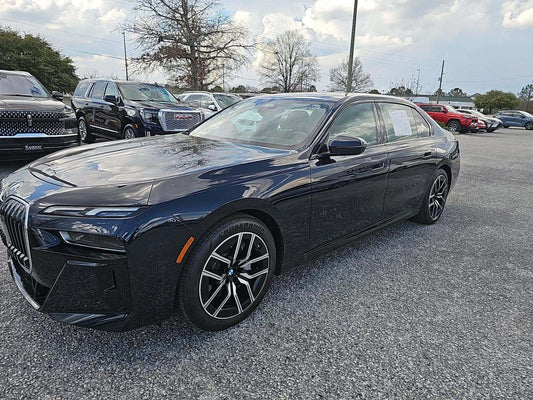 2025 BMW 7 Series 740i xDrive